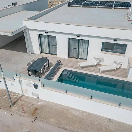 Dom wakacyjny Patricia With Private Swimming Pool Santa Barbara (Lisbon)